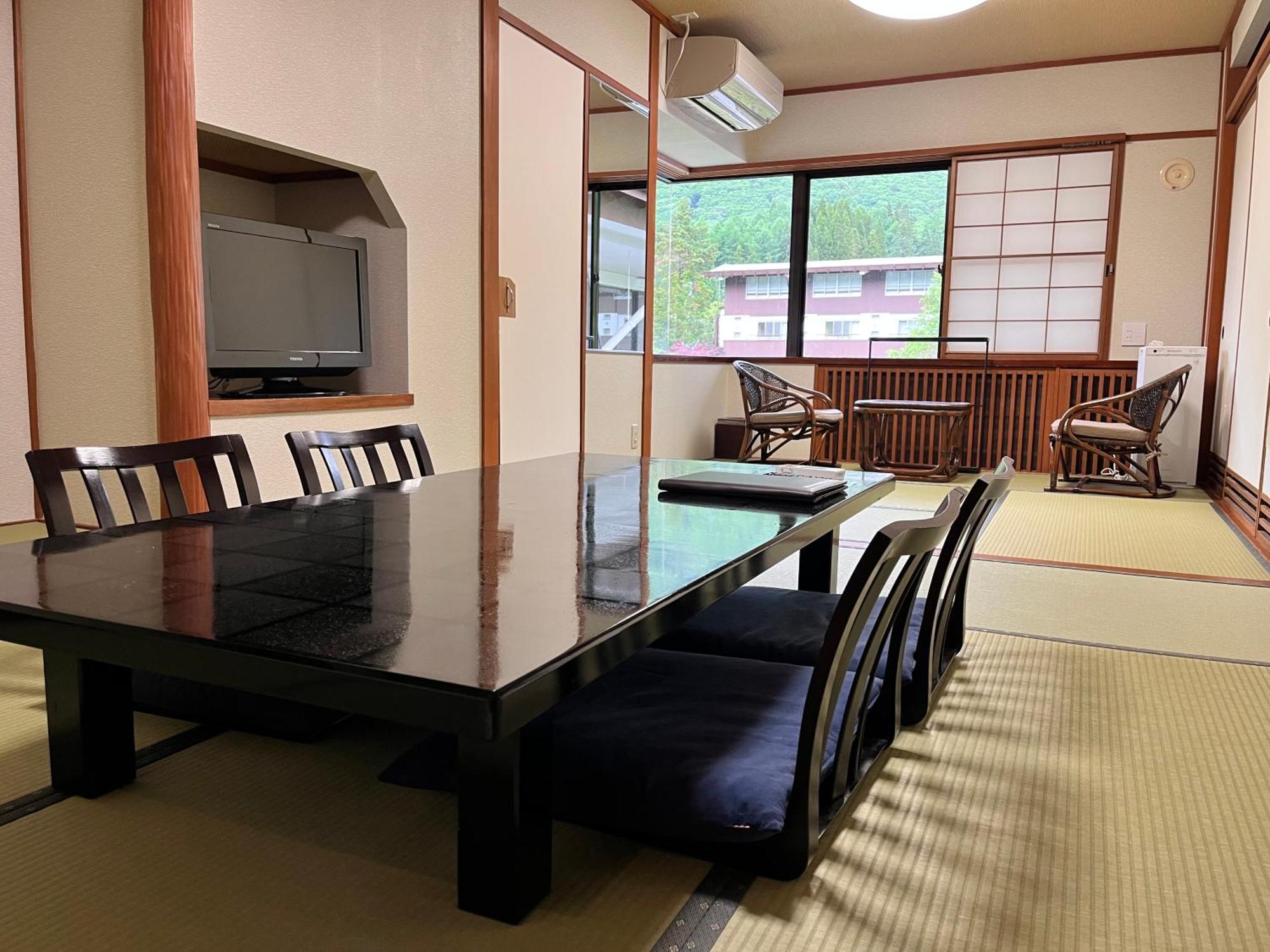 Hirayukan Takayama  Ruang foto