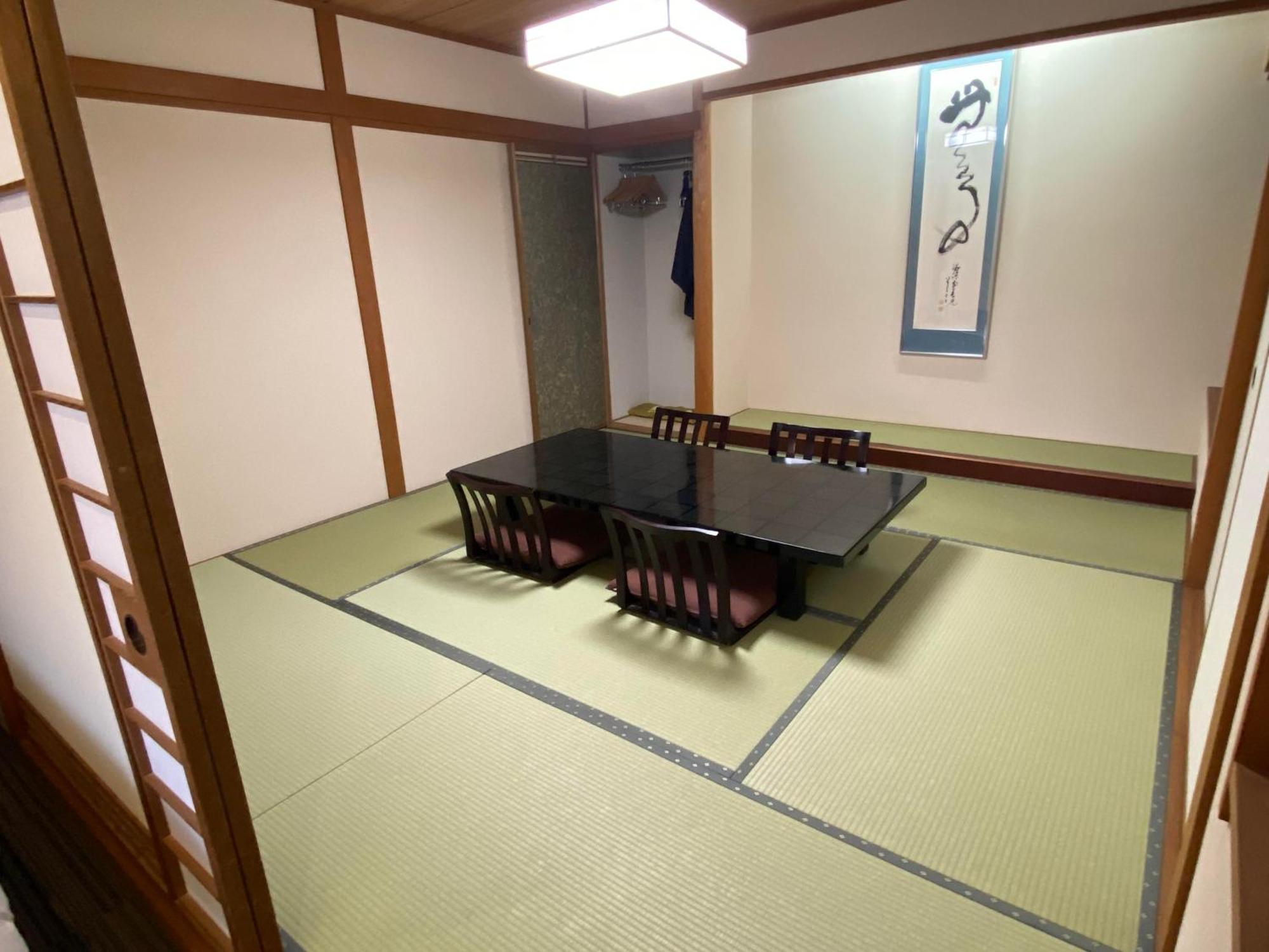 Hirayukan Takayama  Ruang foto