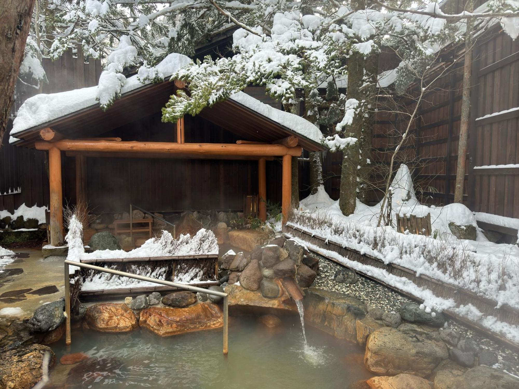 Hirayukan Takayama  Bagian luar foto